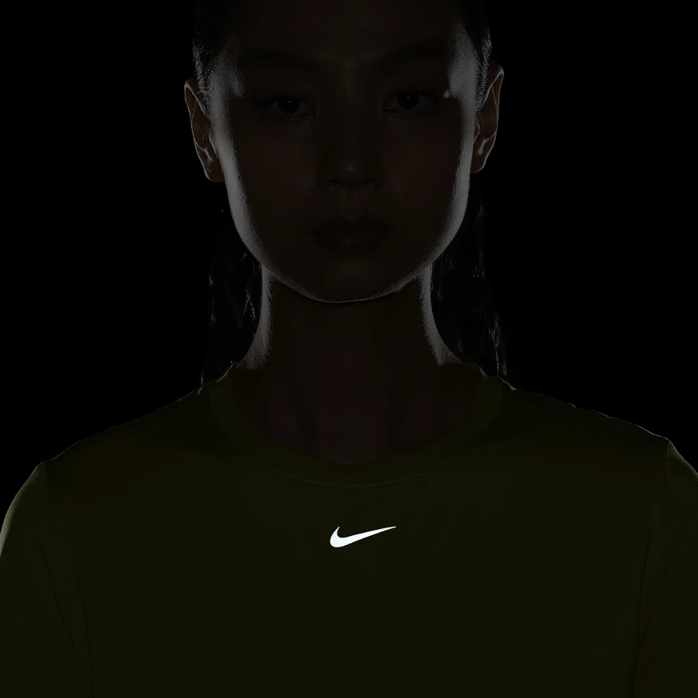 Áo training nike nữ FN2799-377