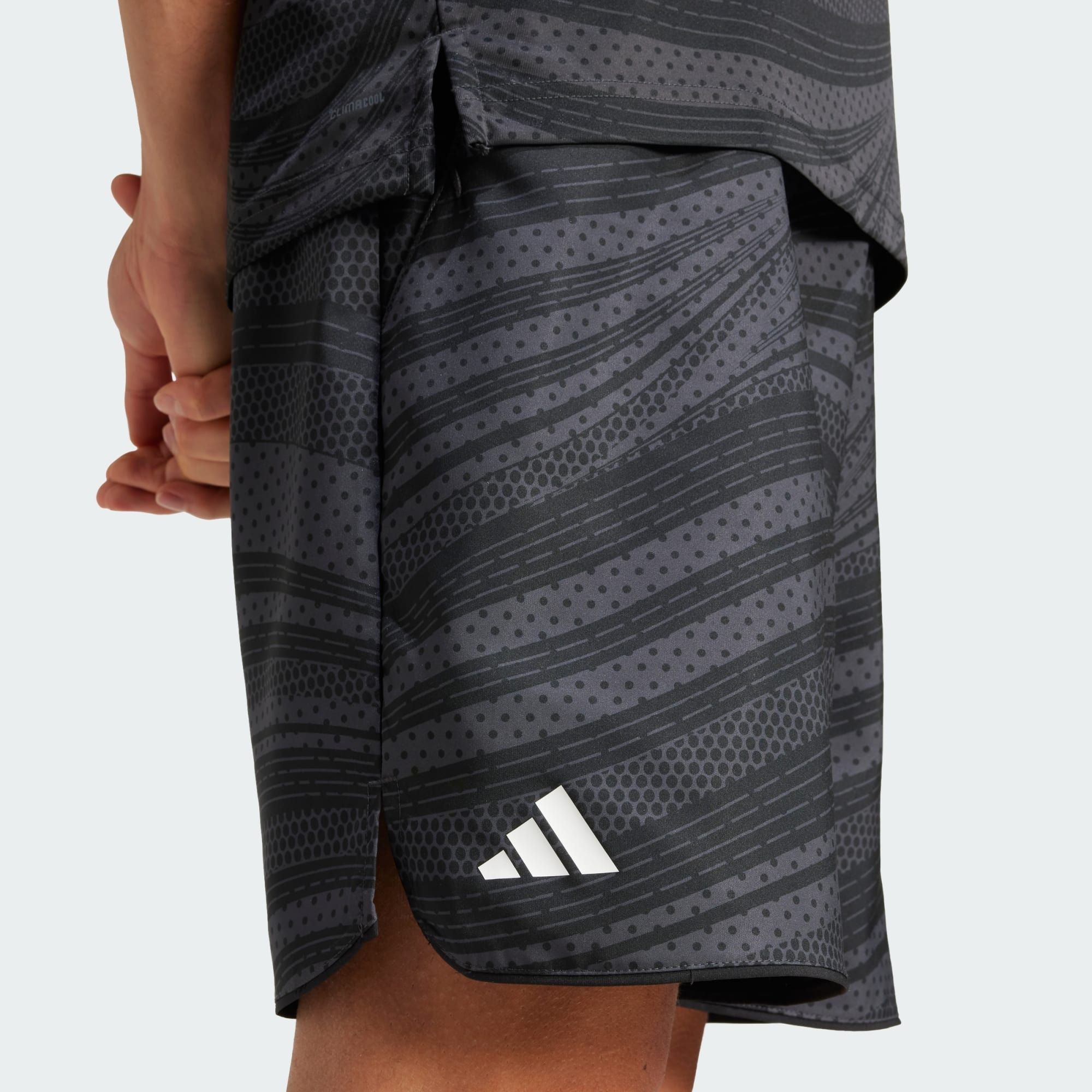 Quần tennis adidas SHORT GRAPHIC CLIMACOOL nam JF8426