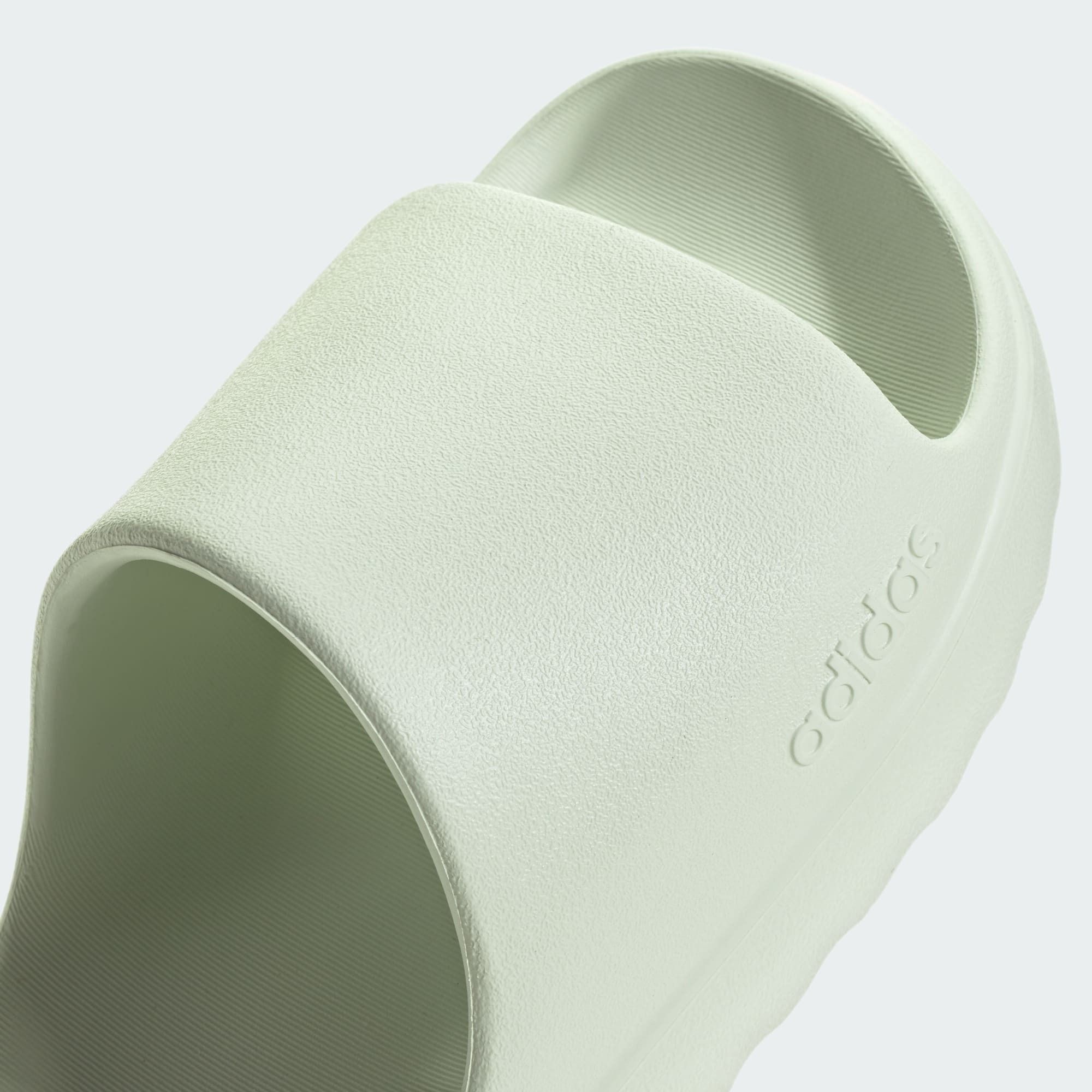 Dép sportswear adidas JQ7459