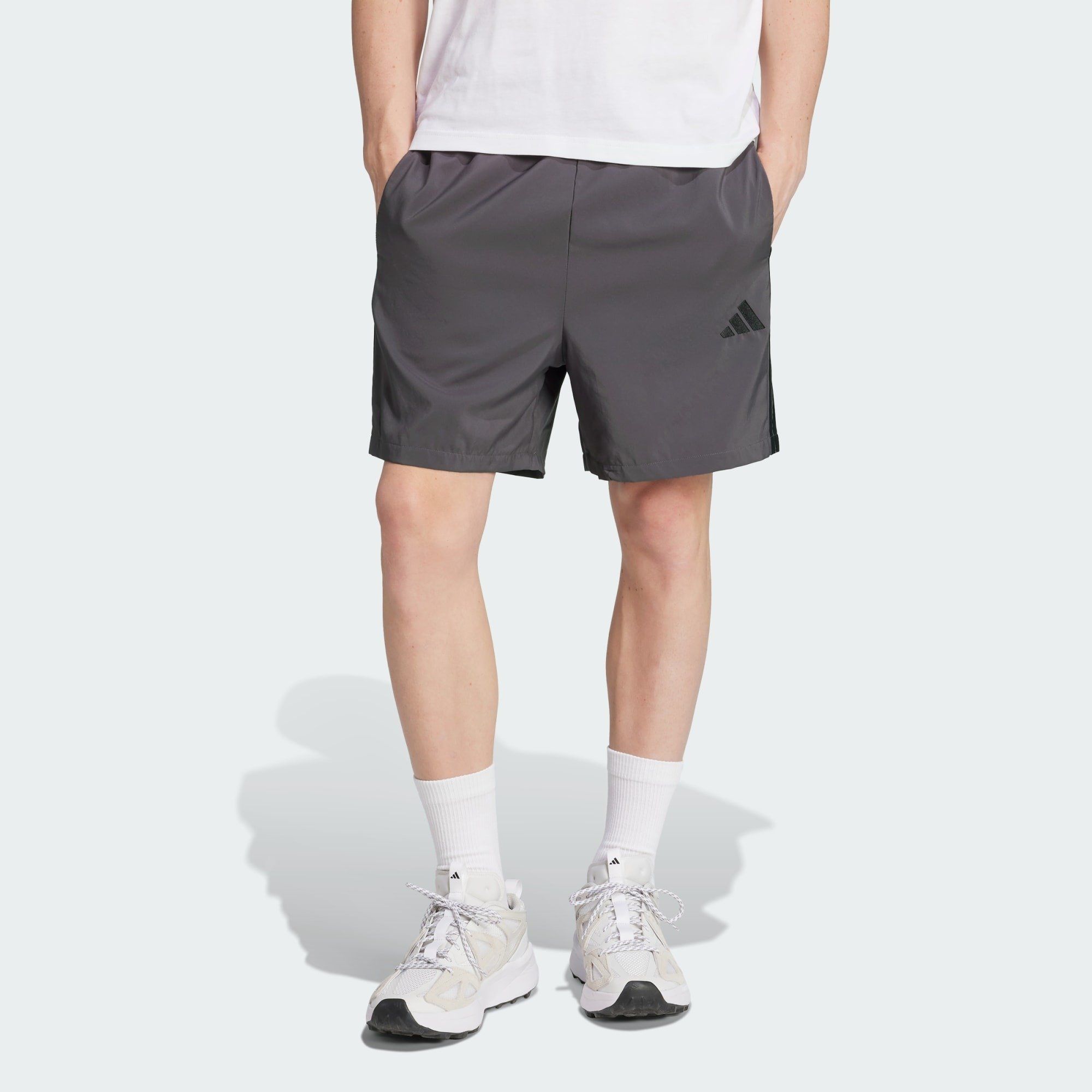 Quần 3-Stripes Chelsea Shorts Adidas nam IM7842