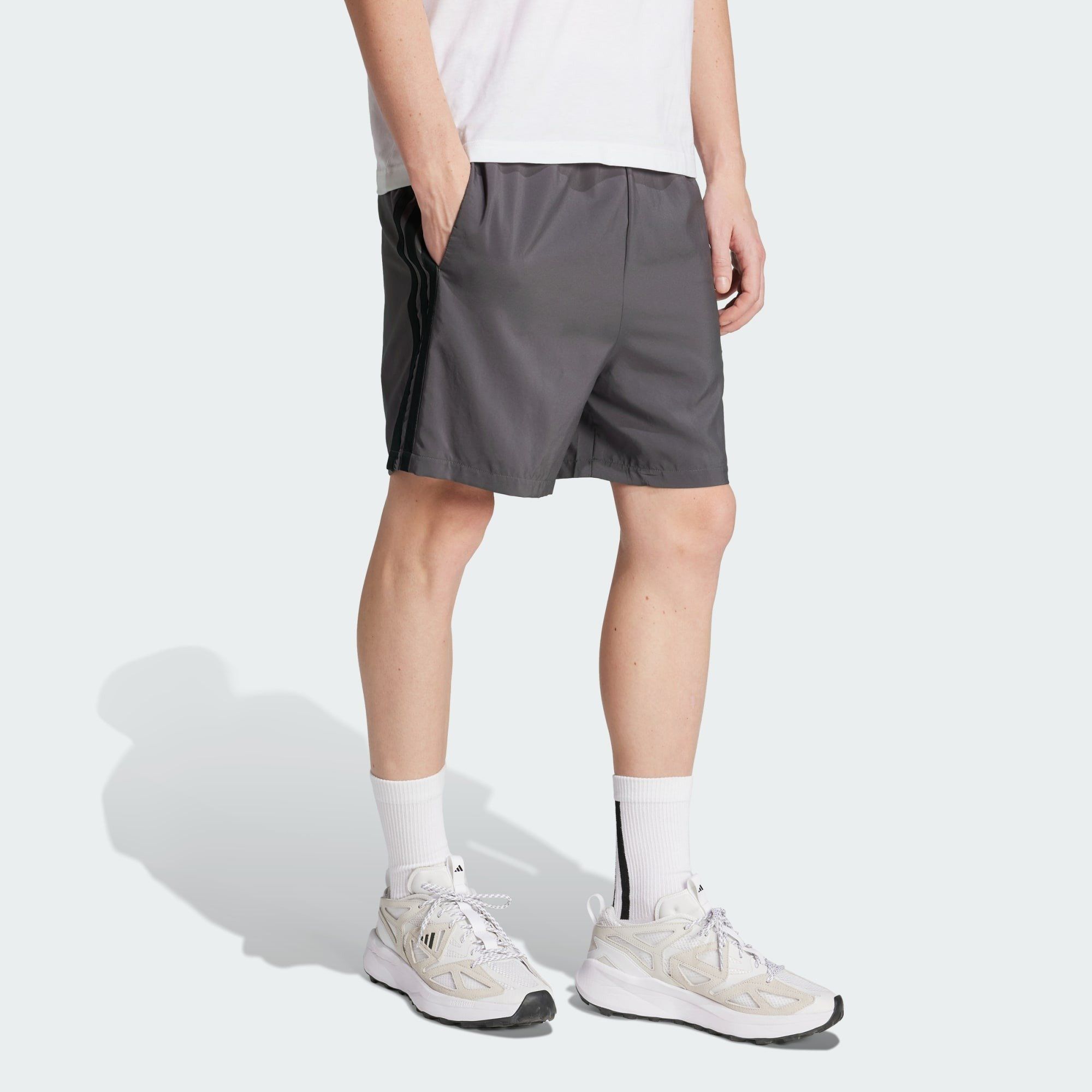 Quần 3-Stripes Chelsea Shorts Adidas nam IM7842