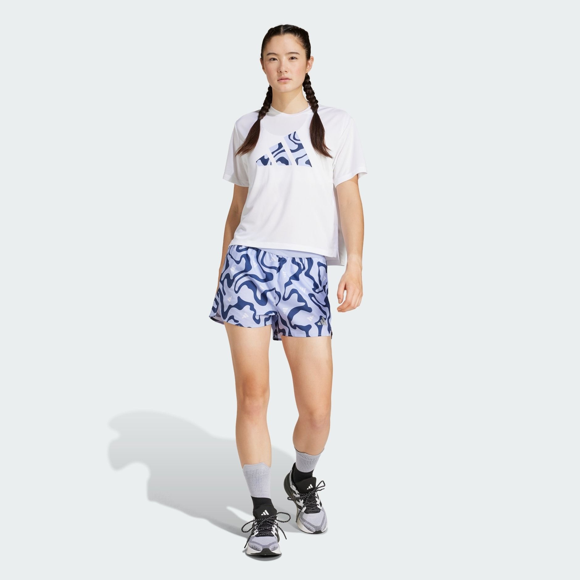 Áo running adidas Run It Brand Love nữ JD2349