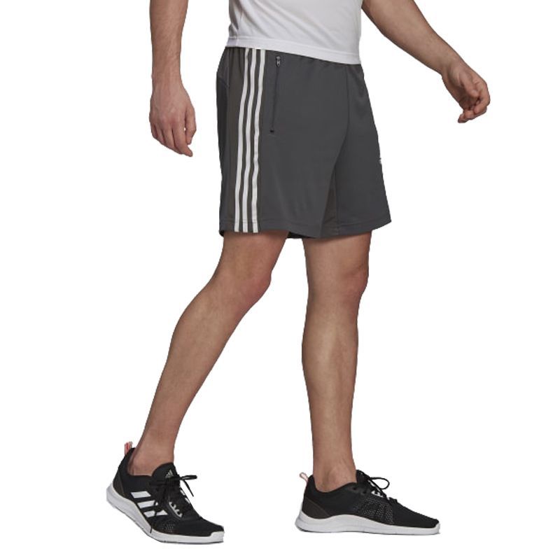 Quần training adidas Primeblue nam GM2146