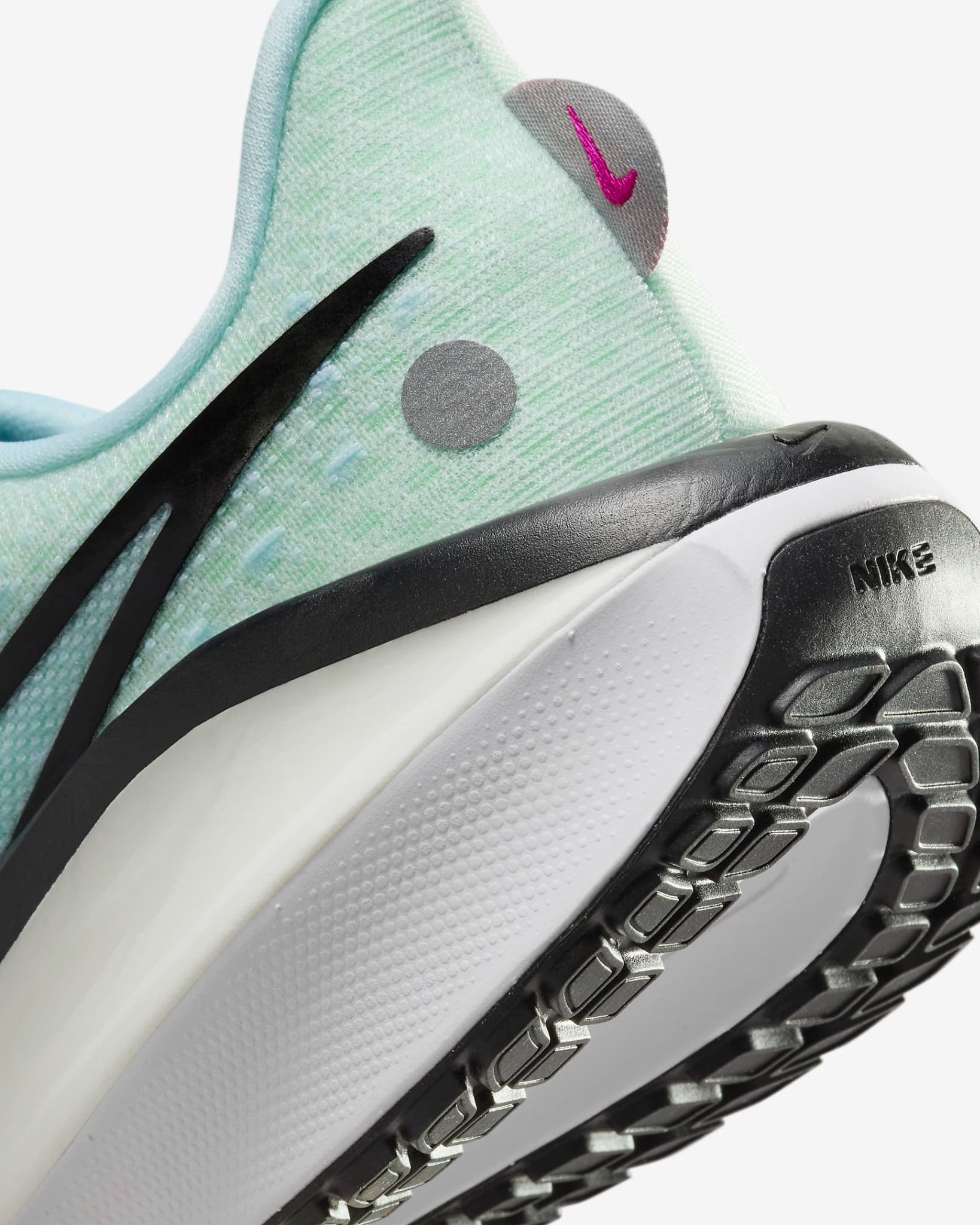 Giầy running nike Air Zoom Vomero 17 nữ FB8502-402