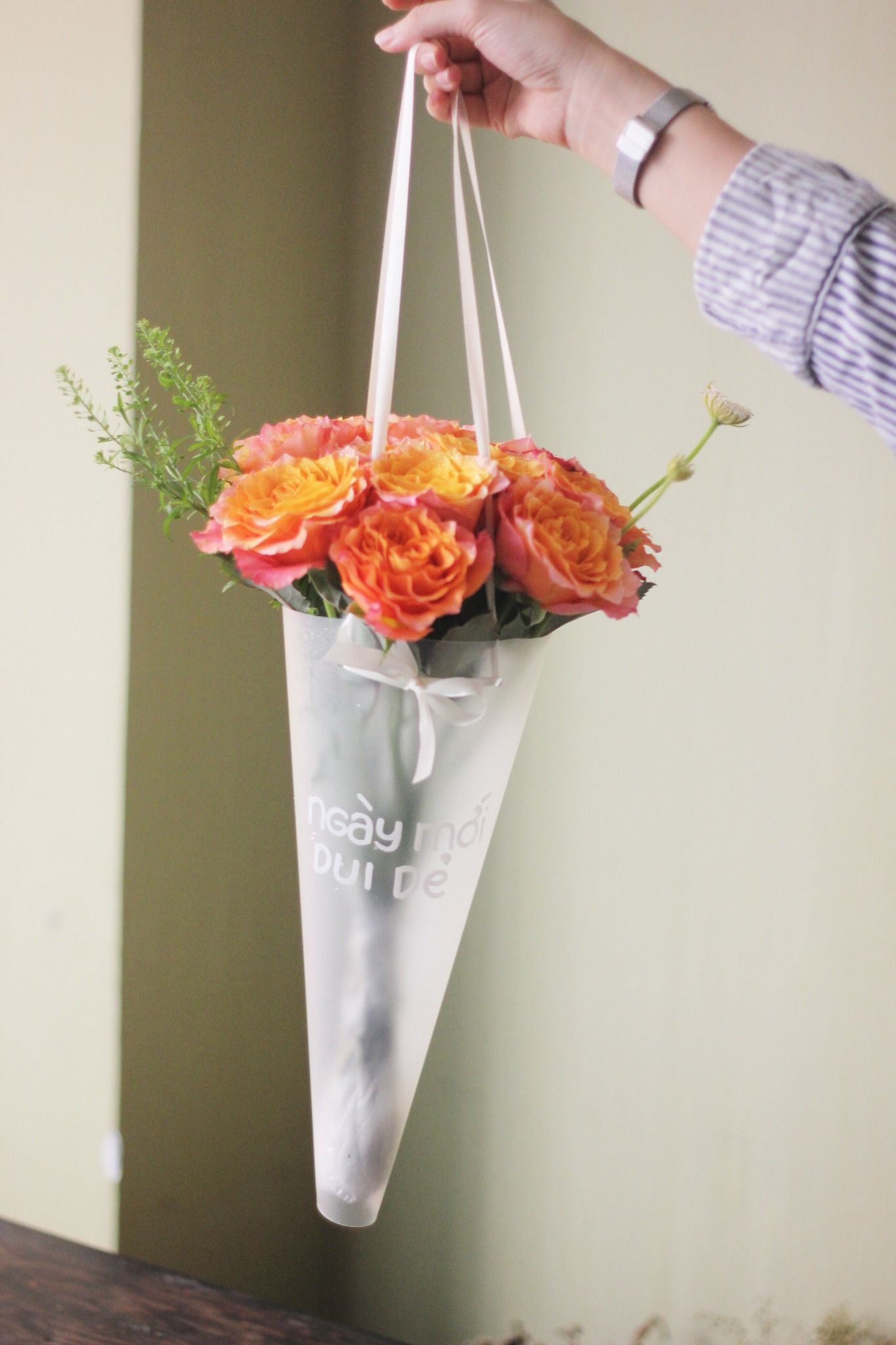 Spirit Rose - Giấy Nhựa Mờ