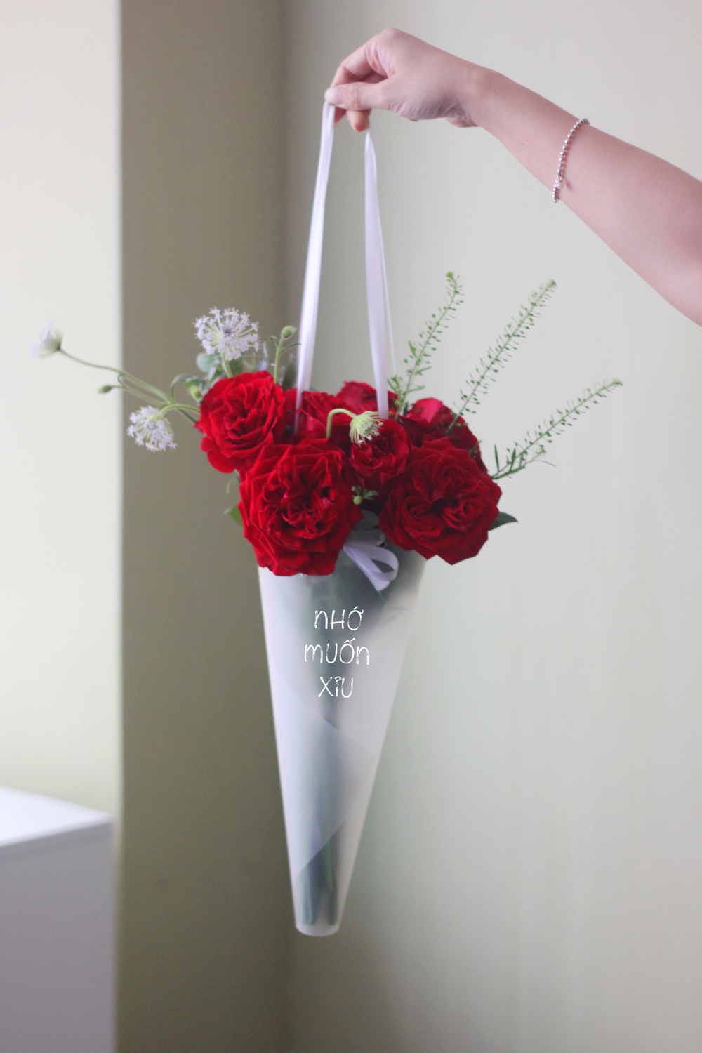 Red Ohara Rose - Giấy Nhựa Mờ