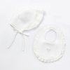 Set PK yếm mũ Nous màu trắng chần bông thêu mặt gấu