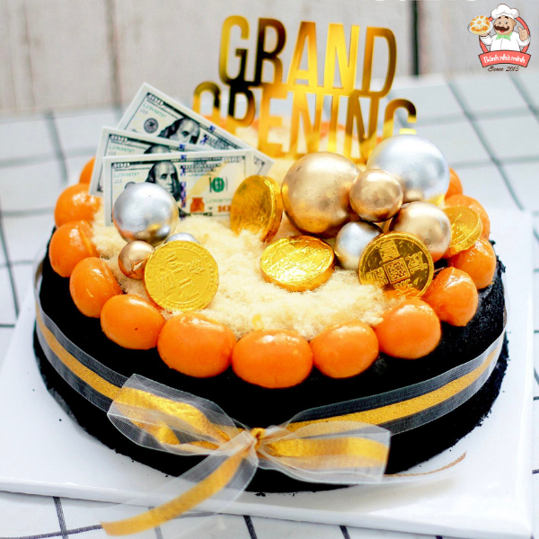 Bánh tiệc trang trí đơn giản