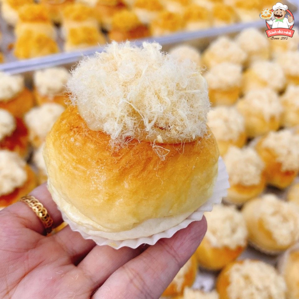 Bánh mì chà bông sốt phô mai