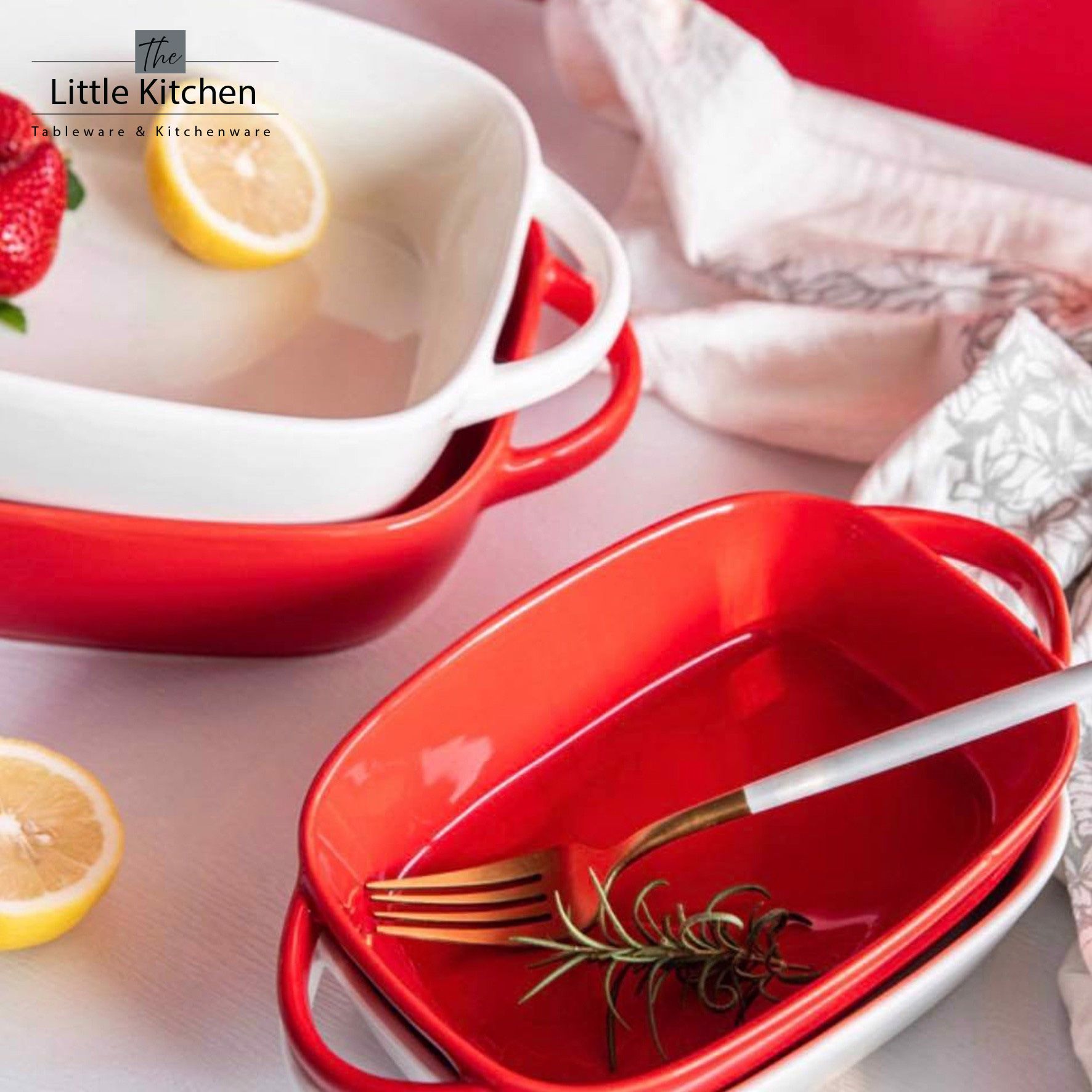 Set khay bỏ lò đỏ trắng, chất liệu chịu nhiệt cao, hạn dùng lâu dài, màu sắc bắt mắt