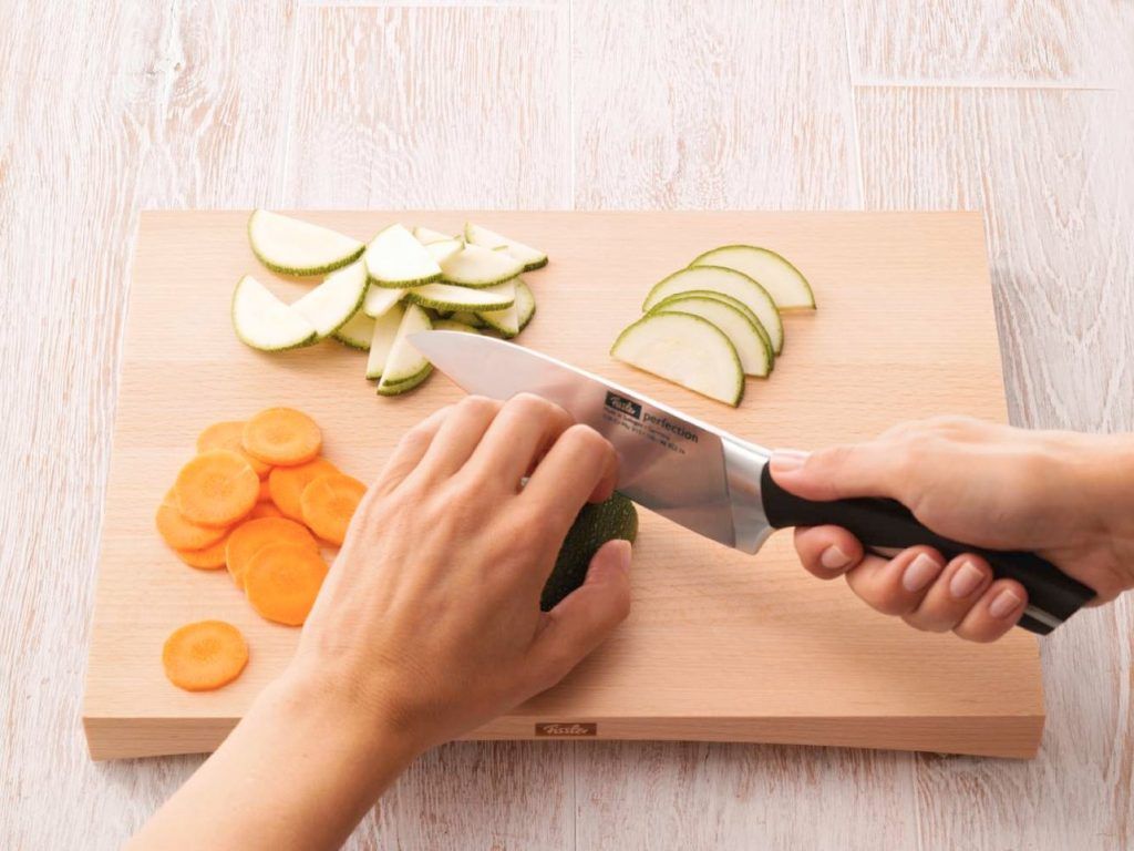 Dao Đức Santoku Fissler Perfection, chiều dài lưỡi dao: 14cm & 18cm. Đồ dùng nhà bếp cao cấp, lí tưởng cho các món Á.