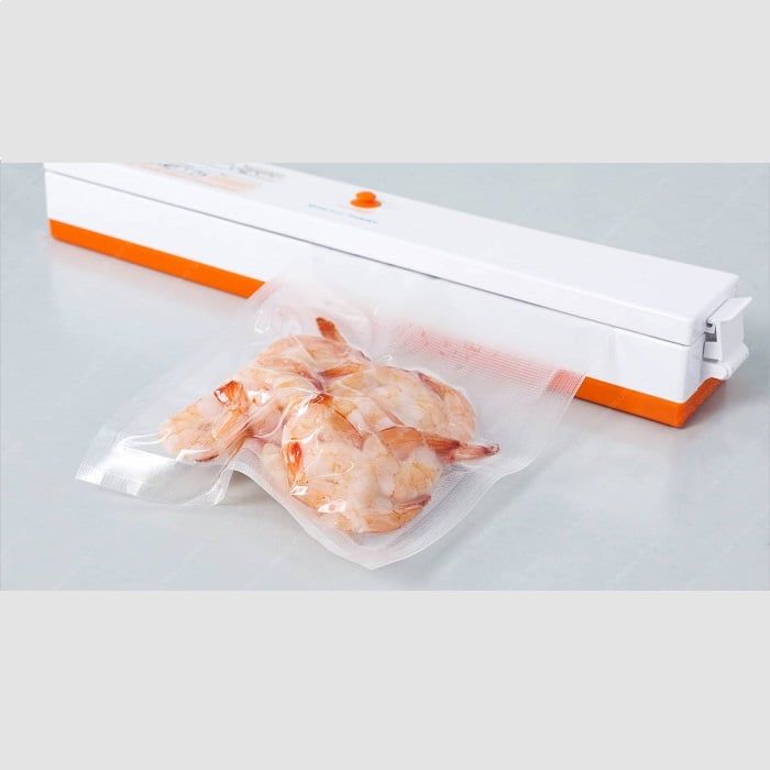 Máy hút chân không bảo quản thực phẩm mini VC01. Kiểu dáng nhỏ gọn, bảo quản thực phẩm lâu hơn.