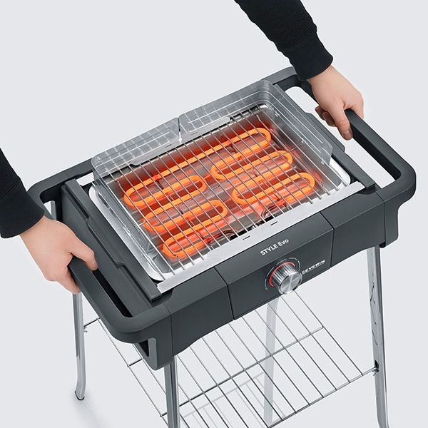 Vỉ nướng điện Đức Severin PG 8123 / 8124. Công suất 2500W. Nướng siêu nhanh, giảm khói, có cả chân đứng cho bếp.