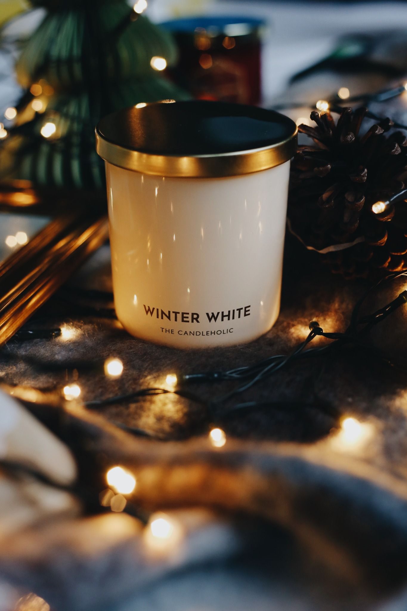 WINTER WHITE