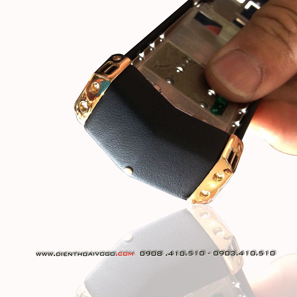 Đúc vàng khối Vertu Signature S