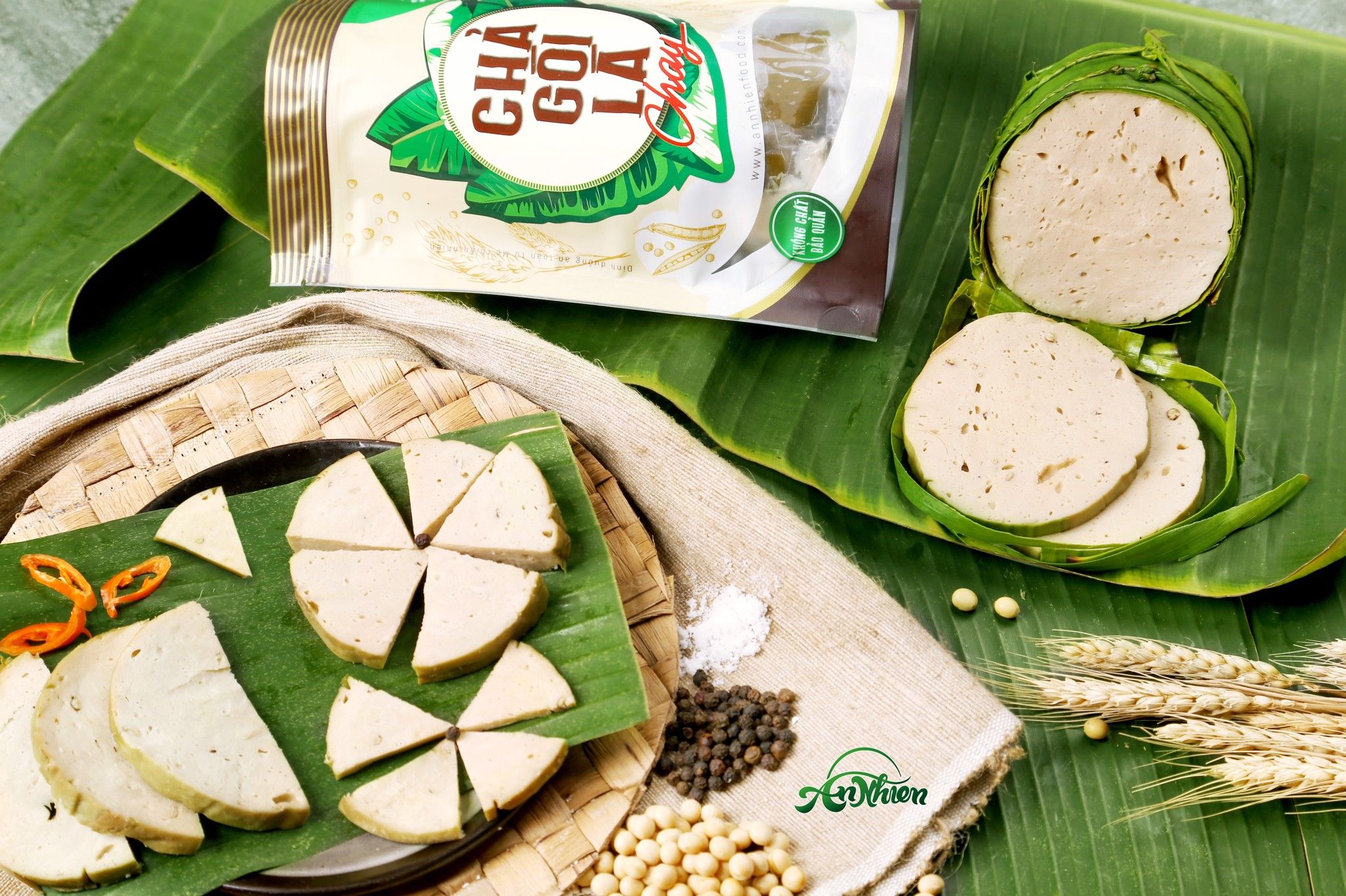 Chả Gói Lá Chay (Vegan Baloney with Banana Leaf)