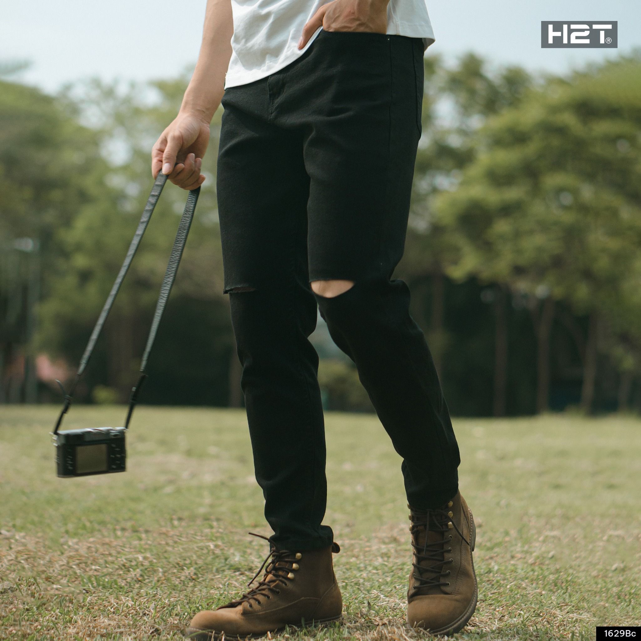Quần Jeans Black Ripped Slim Tapper 1629