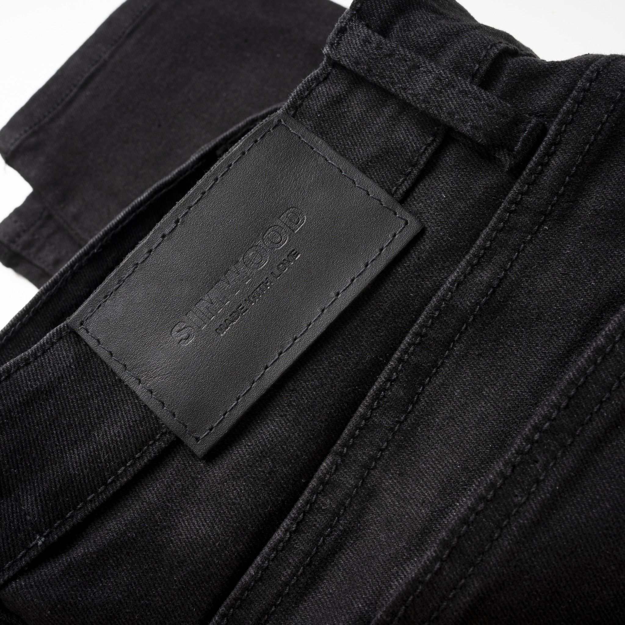 Quần Jeans Black Ripped Slim Tapper 1629