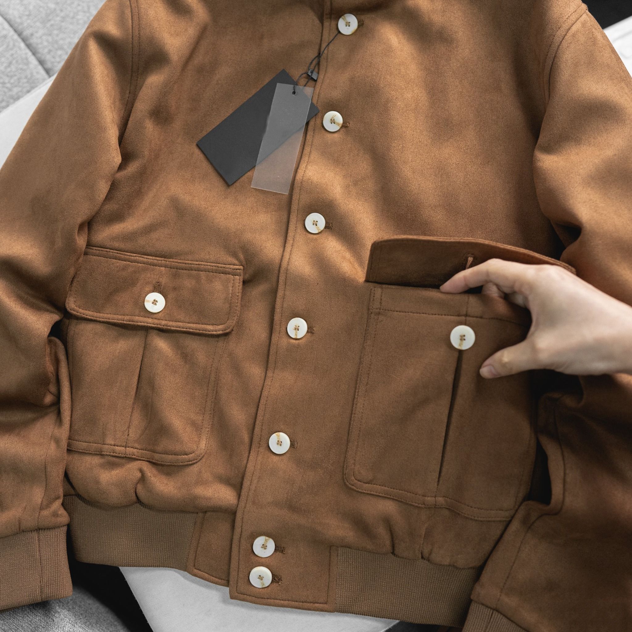 Áo Bomber Suede Jacket Cổ Trụ Khuy Cài 1672