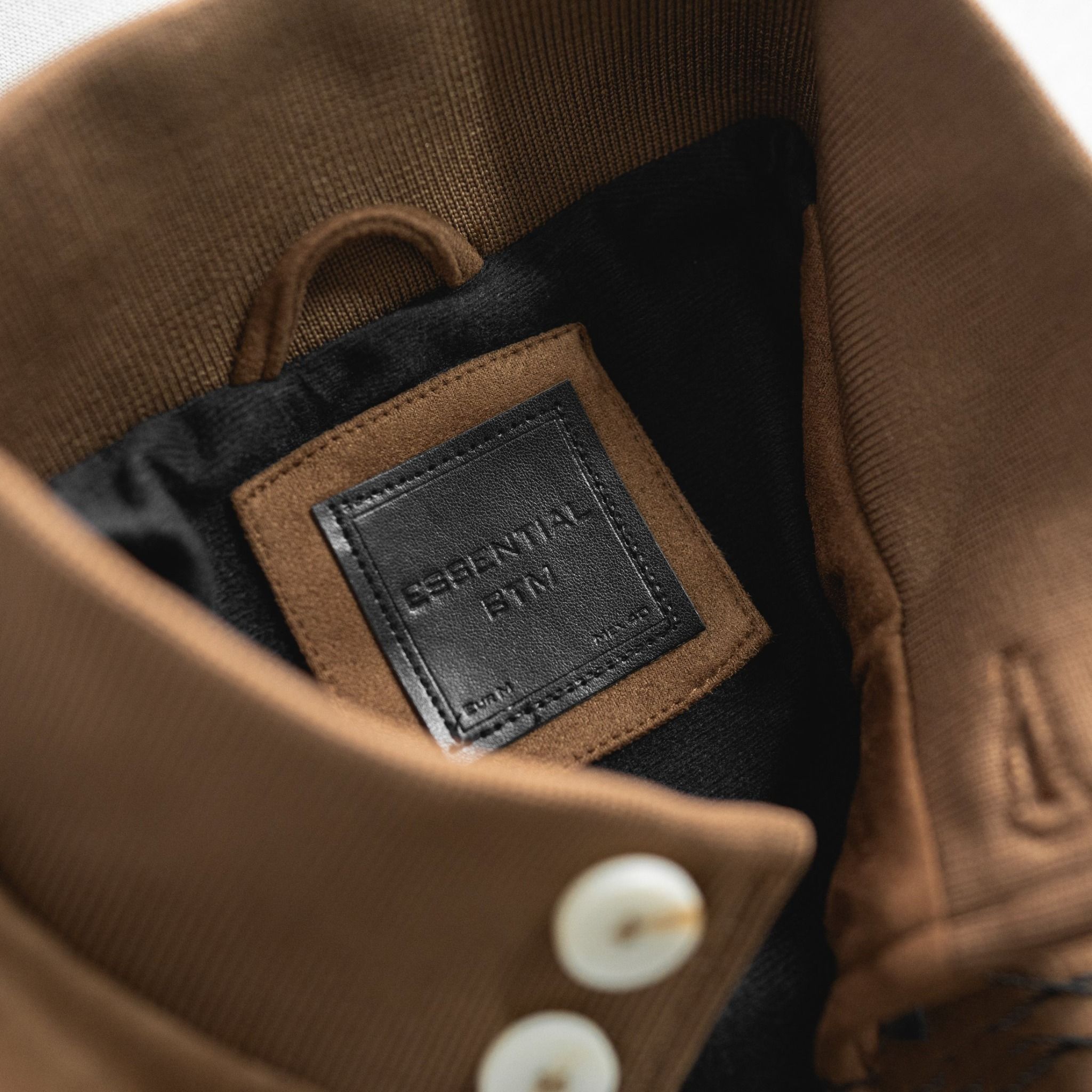 Áo Bomber Suede Jacket Cổ Trụ Khuy Cài 1672