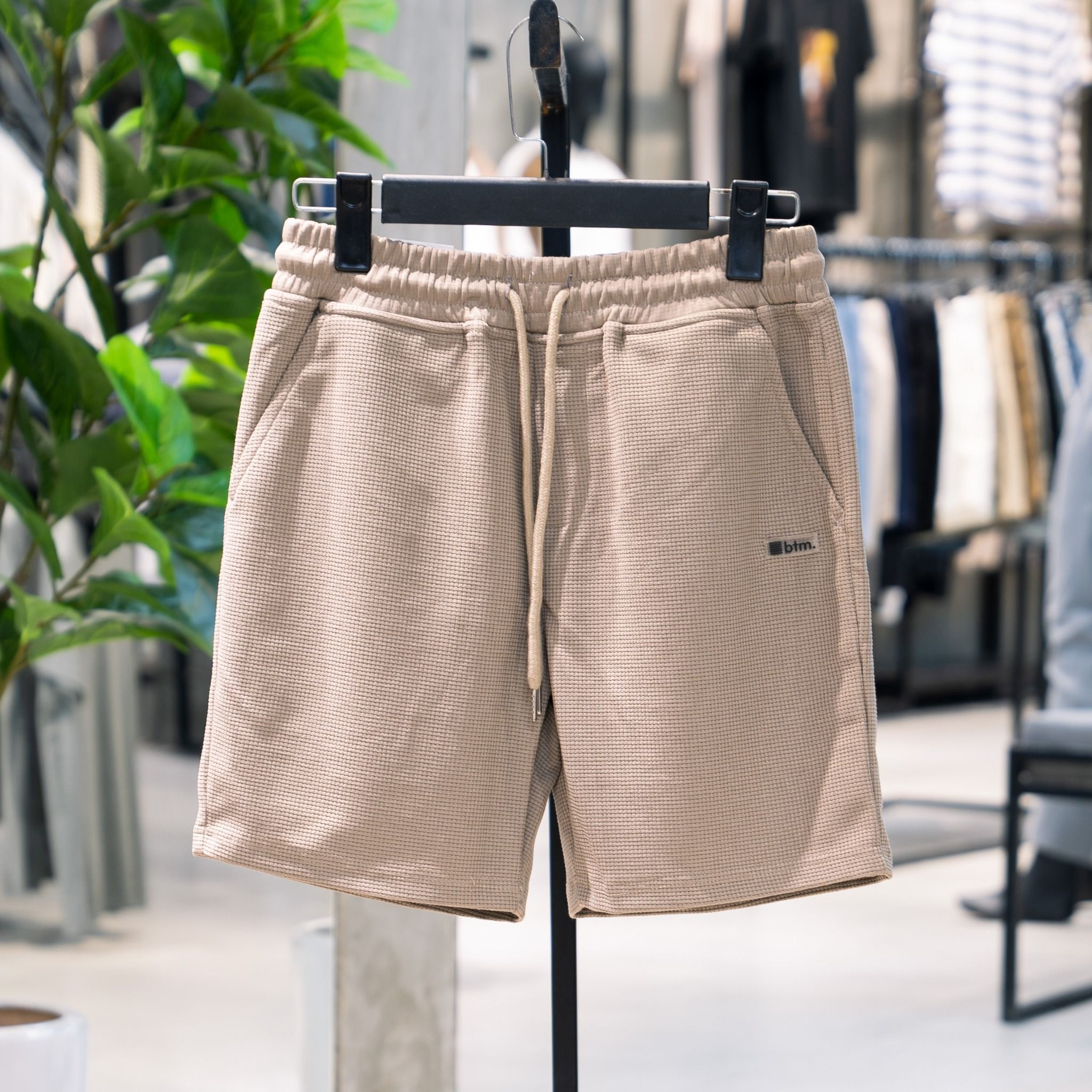 Quần Short Essentials B.T.M 1522