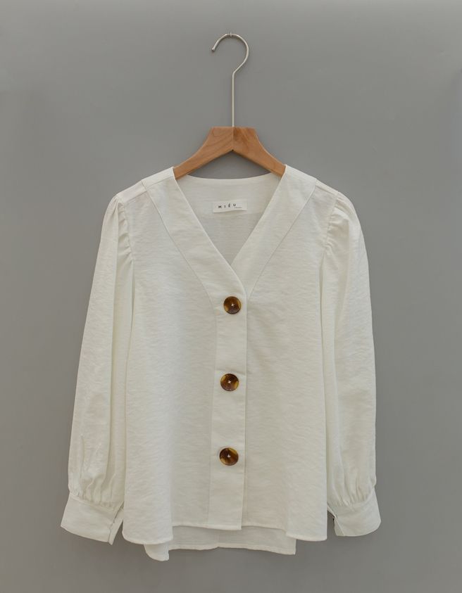 Aki Top