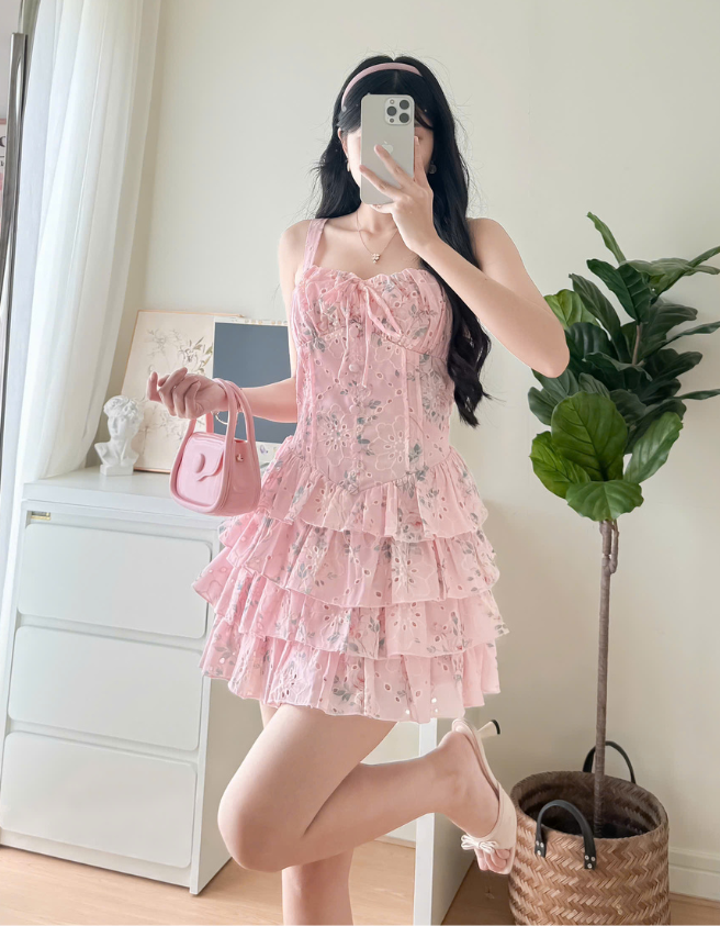 ĐẦM KIỂU ARIANA