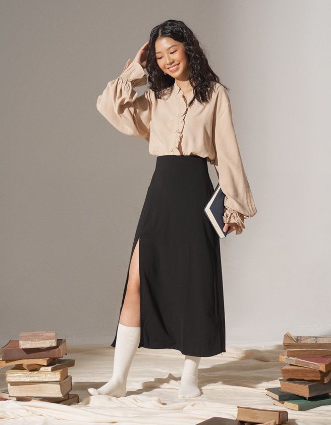 Slit Long Lace