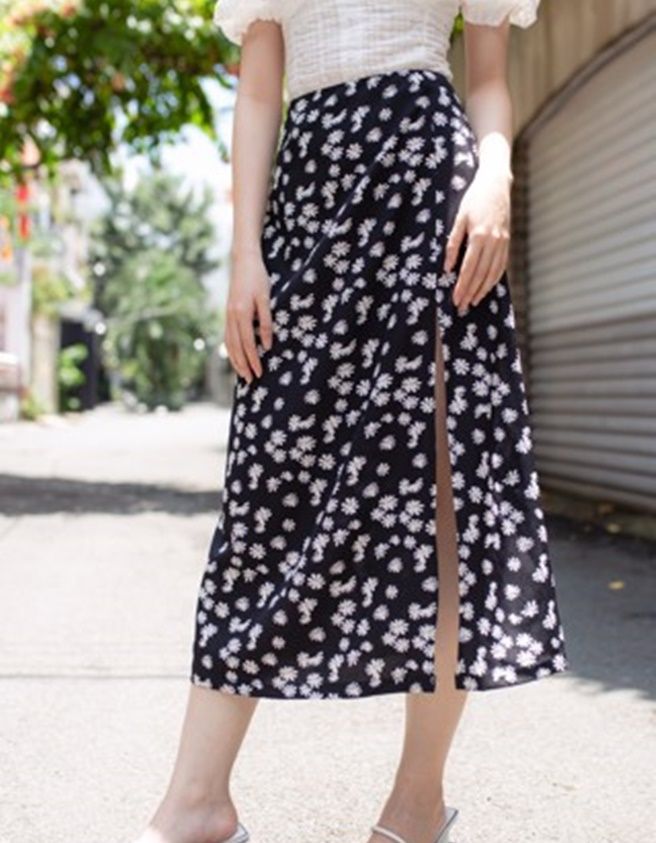 Slit Long Lace