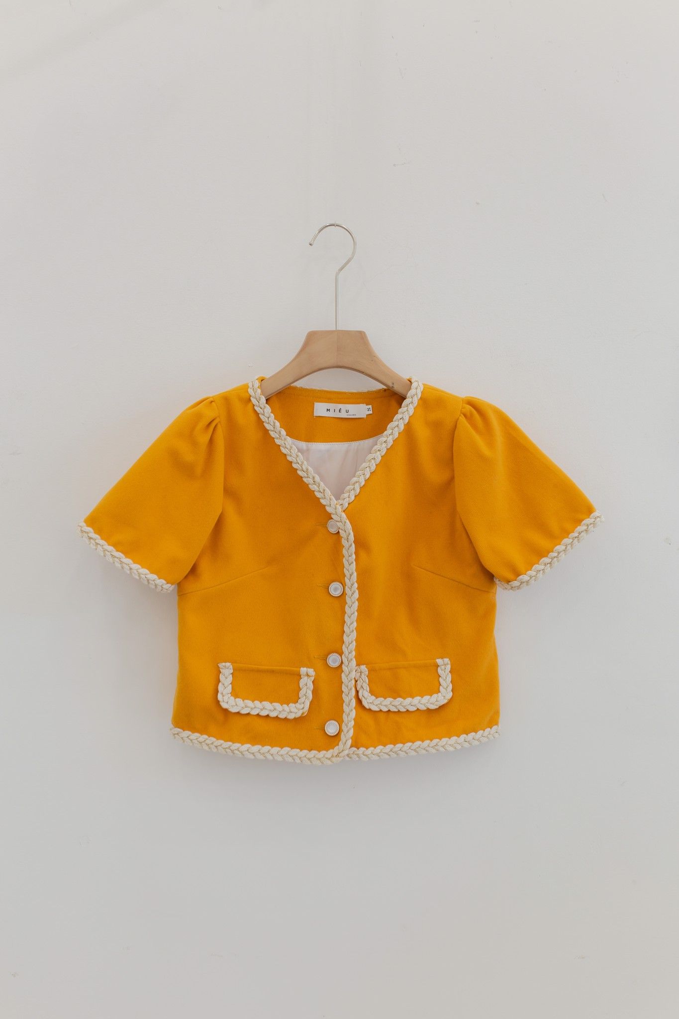 Lona Jacket