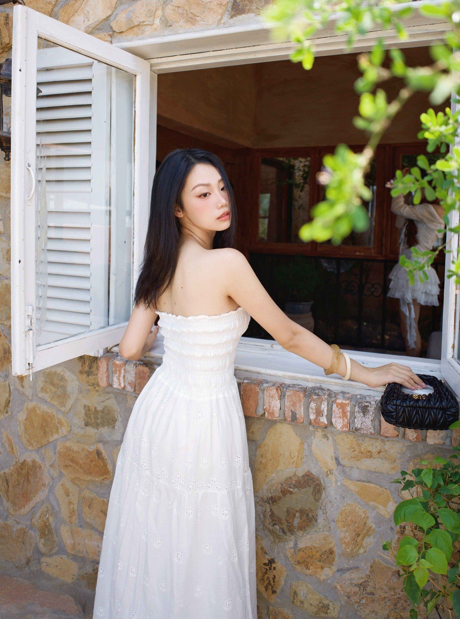 ĐẦM KIỂU DAYLILY