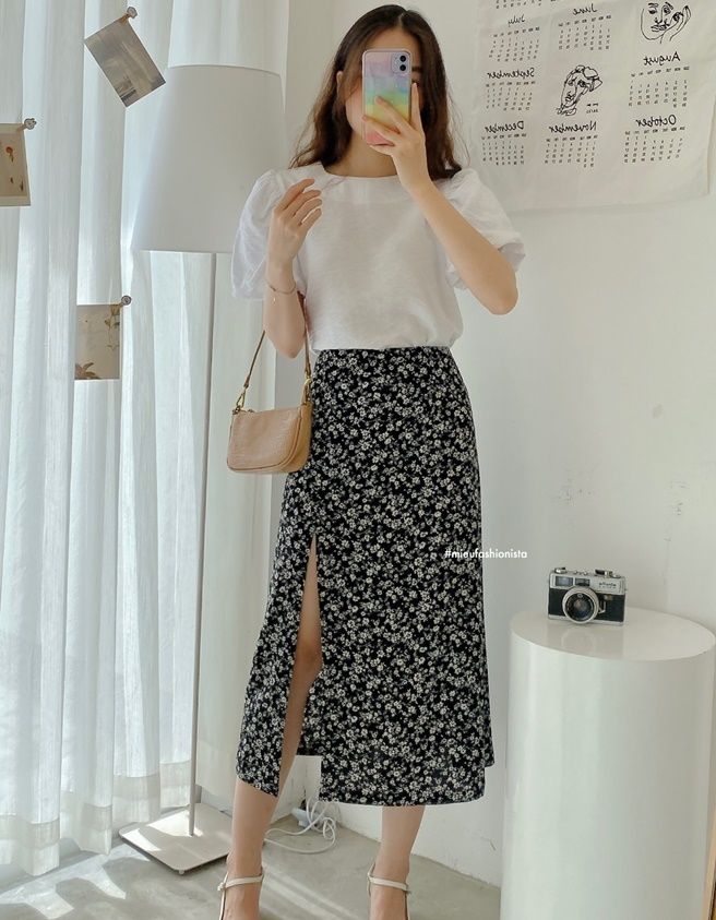 Slit Long Lace