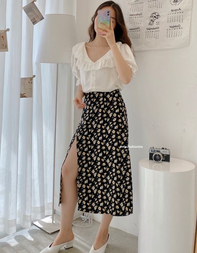 Slit Long Lace