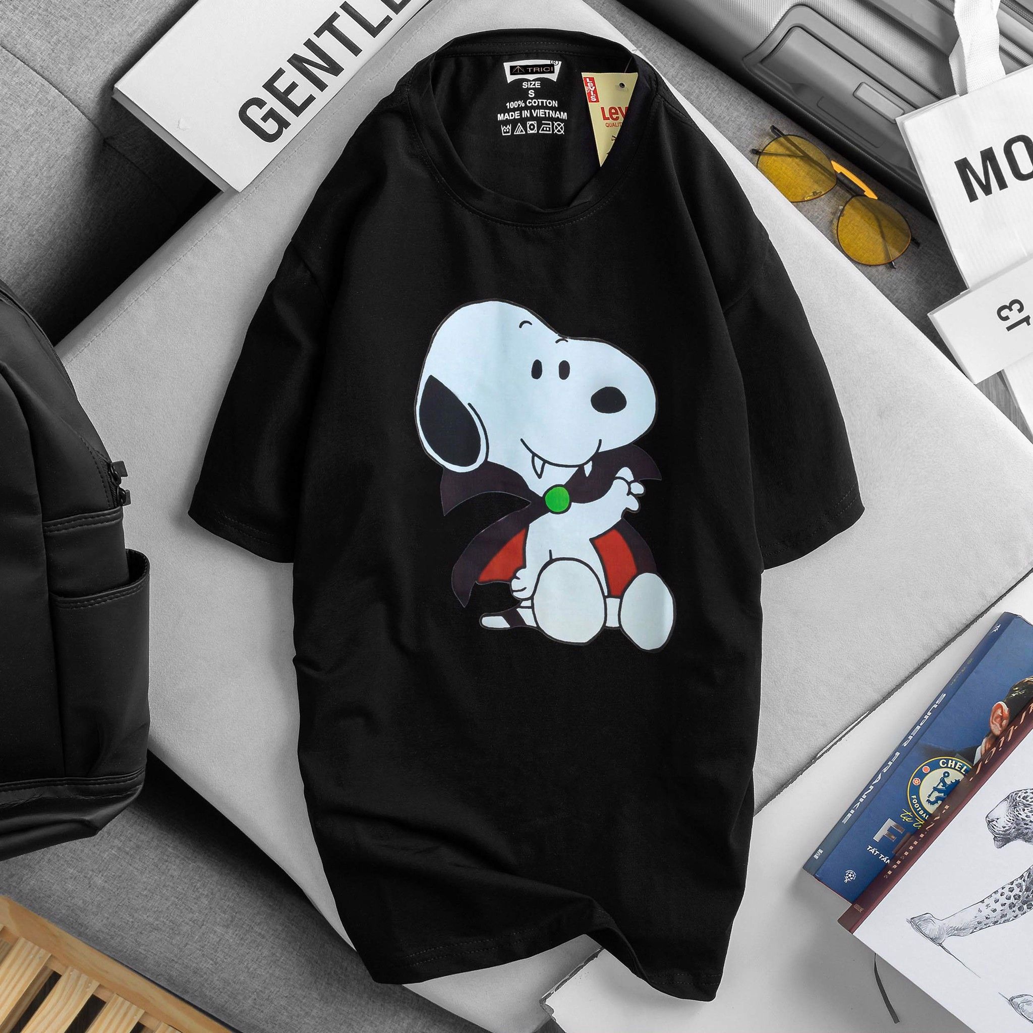Áo thun Snoopy Lvi Halloween
