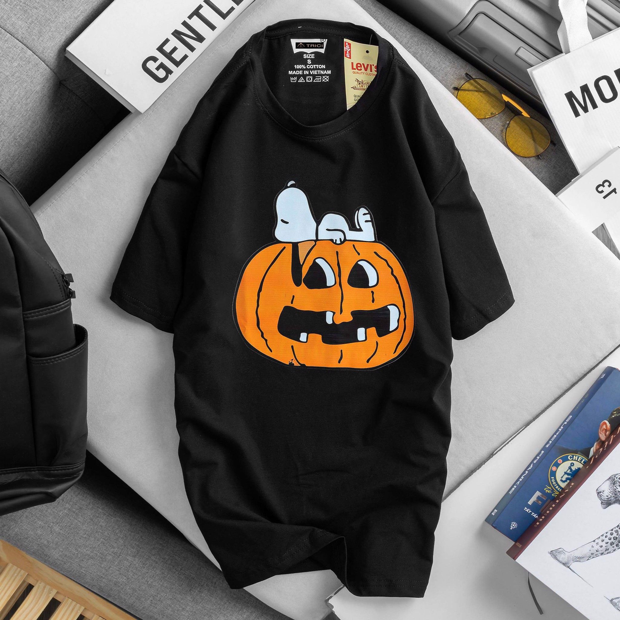 Áo thun Snoopy Lvi Halloween