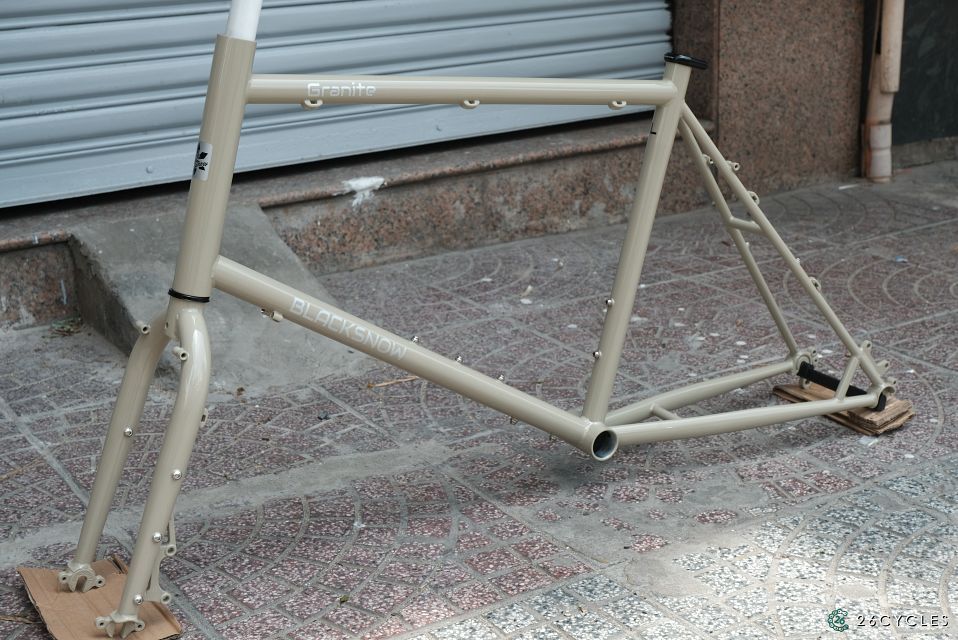 Khung sườn xe đạp 20 inch BlackSnow Granite 2022 - màu Latte 