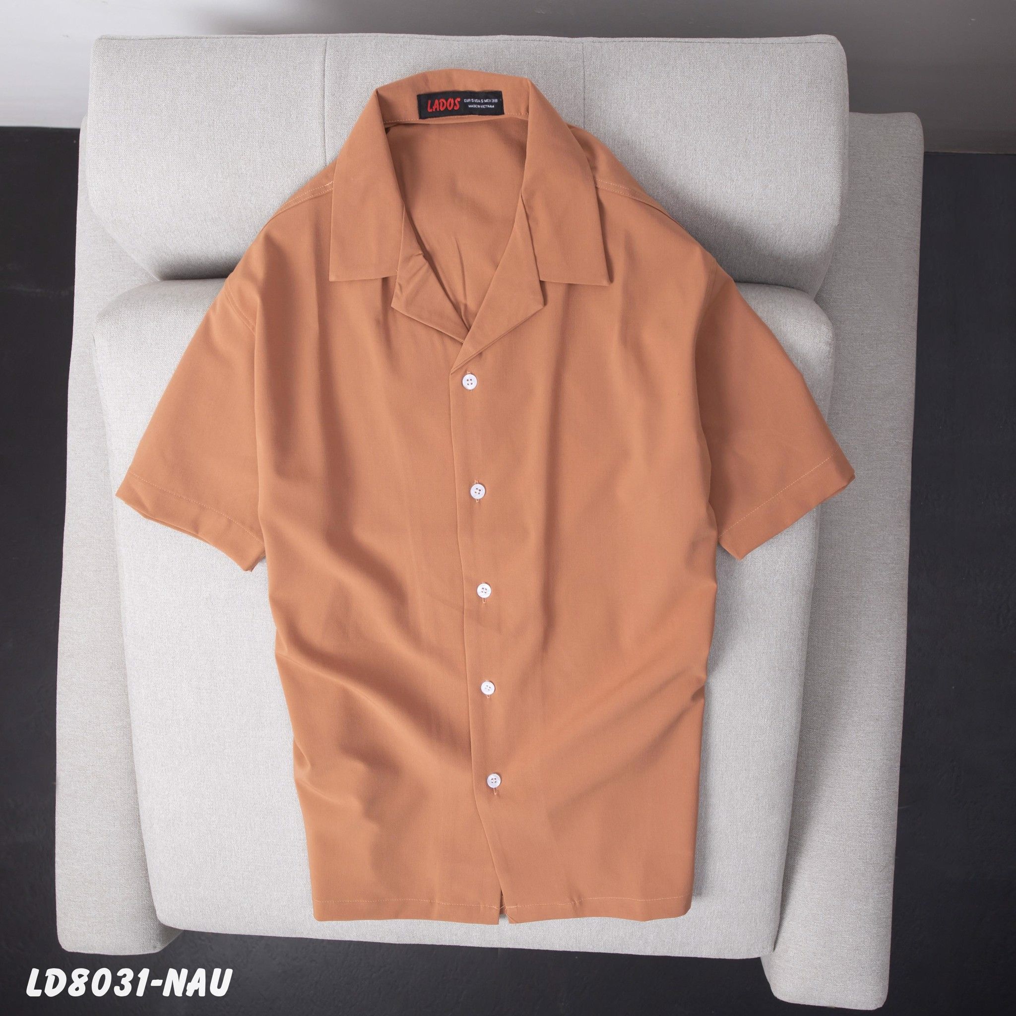 Áo sơ mi cổ băng tâm tay ngắn LV-8031