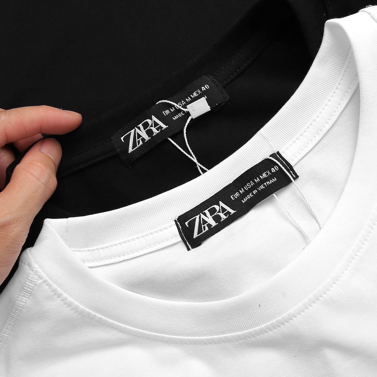 Áo thun Zara in hình người - LV1115
