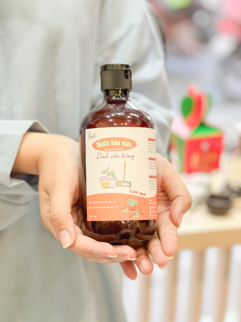 Nước Lau Sàn Nhà Tinh Dầu Cam - Quế Hữu Cơ An Toàn Cho Sức Khỏe Cả Gia Đình