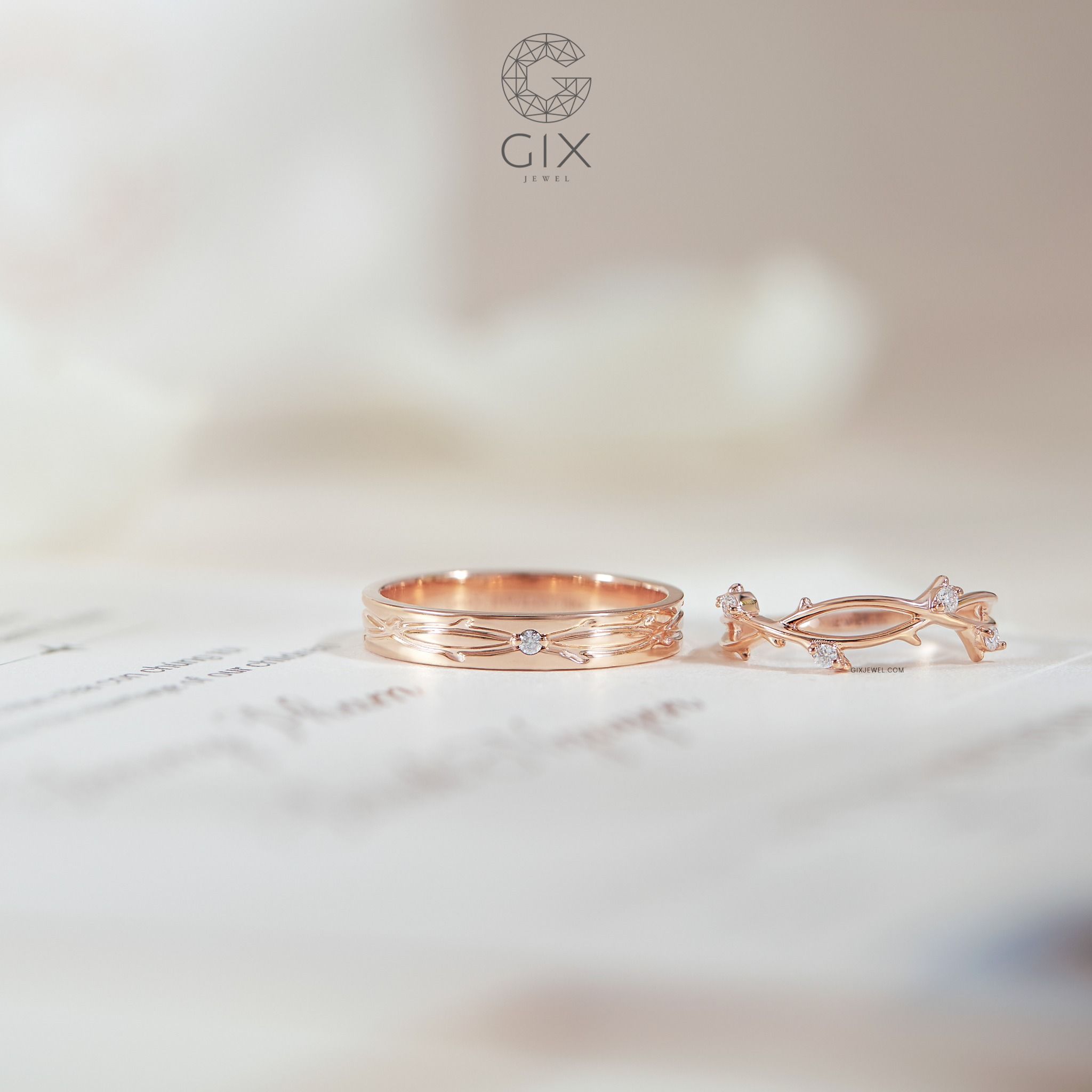 Nhẫn cưới kim cương vàng trắng 14k sang trọng thiết kế hoa văn cành lá Gix Jewel