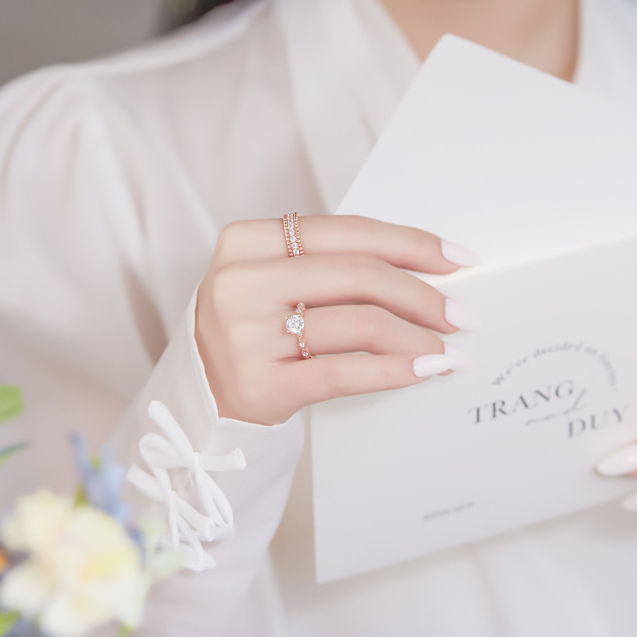 Nhẫn kim cương đính hôn vàng 18k đẹp đơn giản gắn đá Moissanite cho nữ Gixjewelry