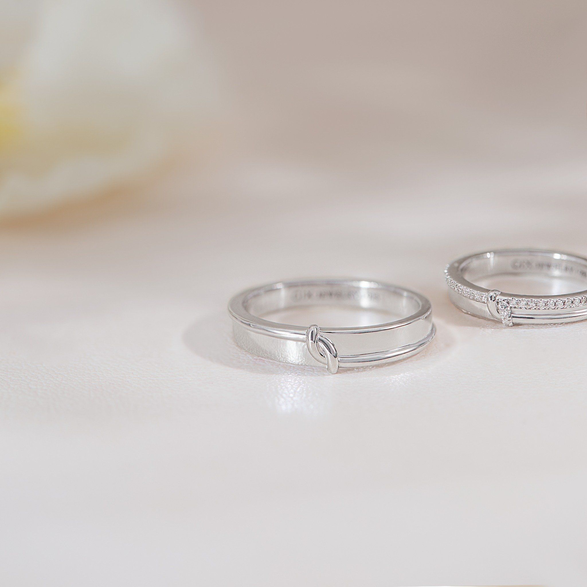 Nhẫn cưới vàng 610 Love Knot Gix - GCR25050055