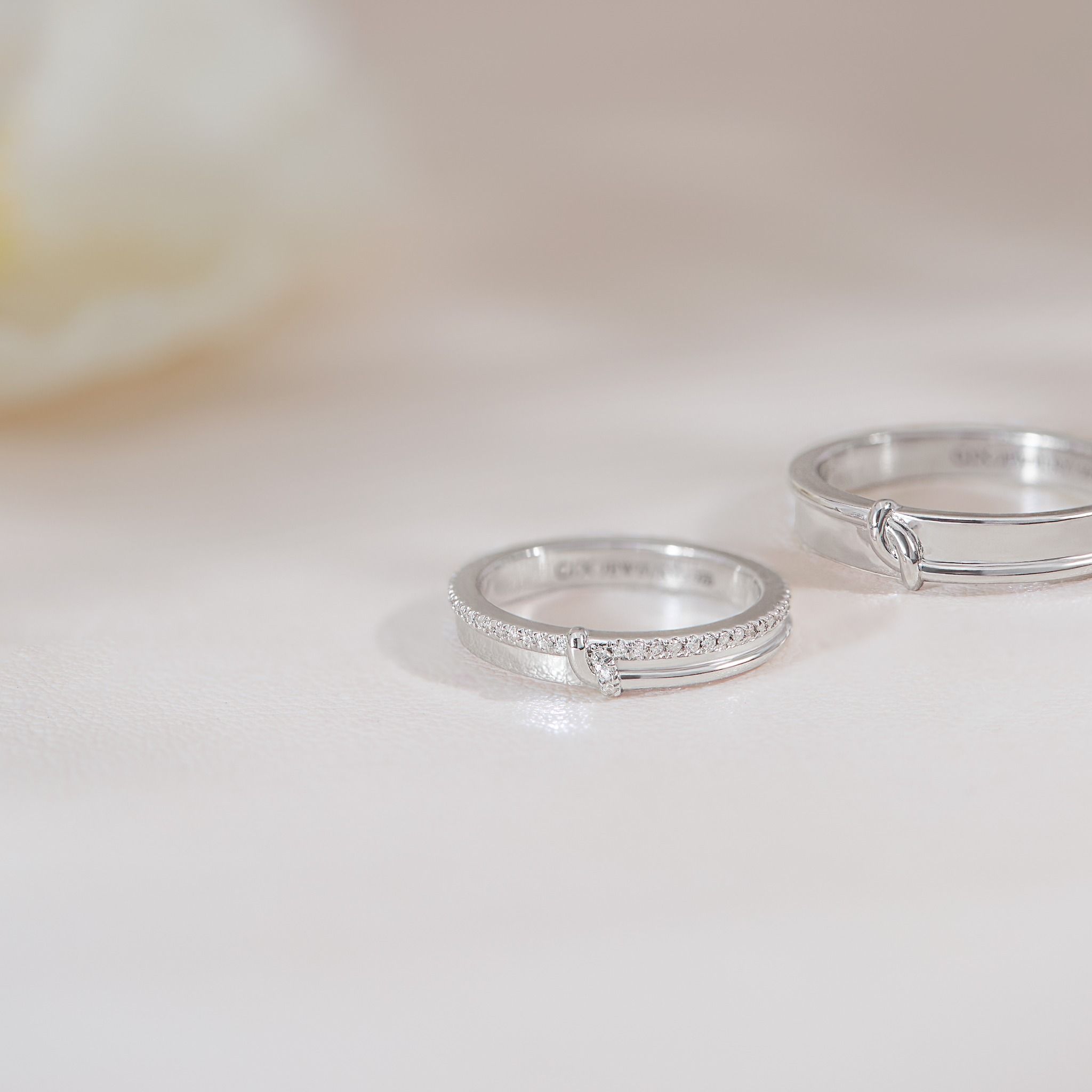 Nhẫn cặp Love Knot thắt nút tinh xảo Gixjewel - GCR25050055