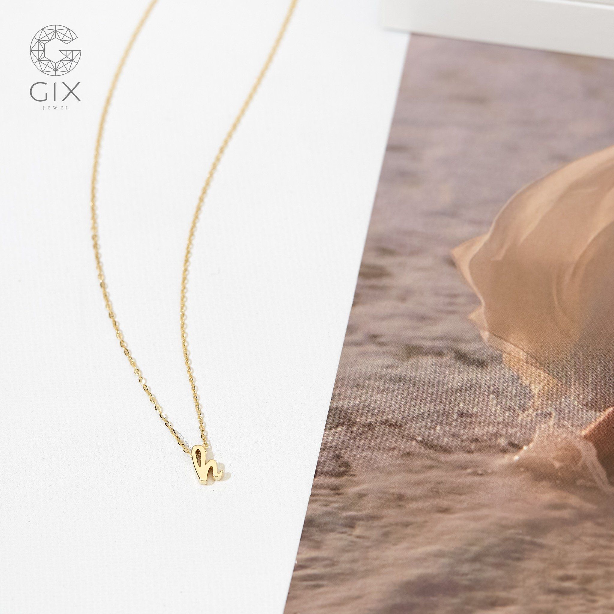 Dây Chuyền Vàng Bạc Nam Nữ Lồng Chữ Cái Theo Tên Sợi Chữ Cong Gixjewel