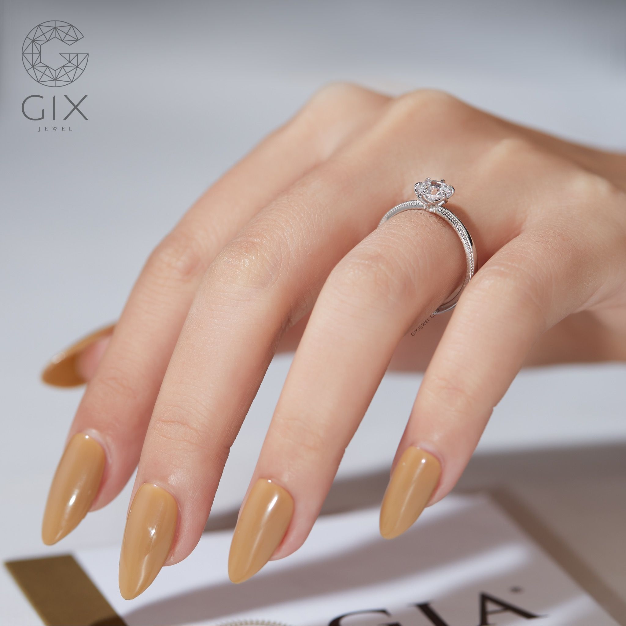 Nhẫn đính hôn kim cương đẹp vàng trắng 18k đính kim cương Moissanite Gix Jewel