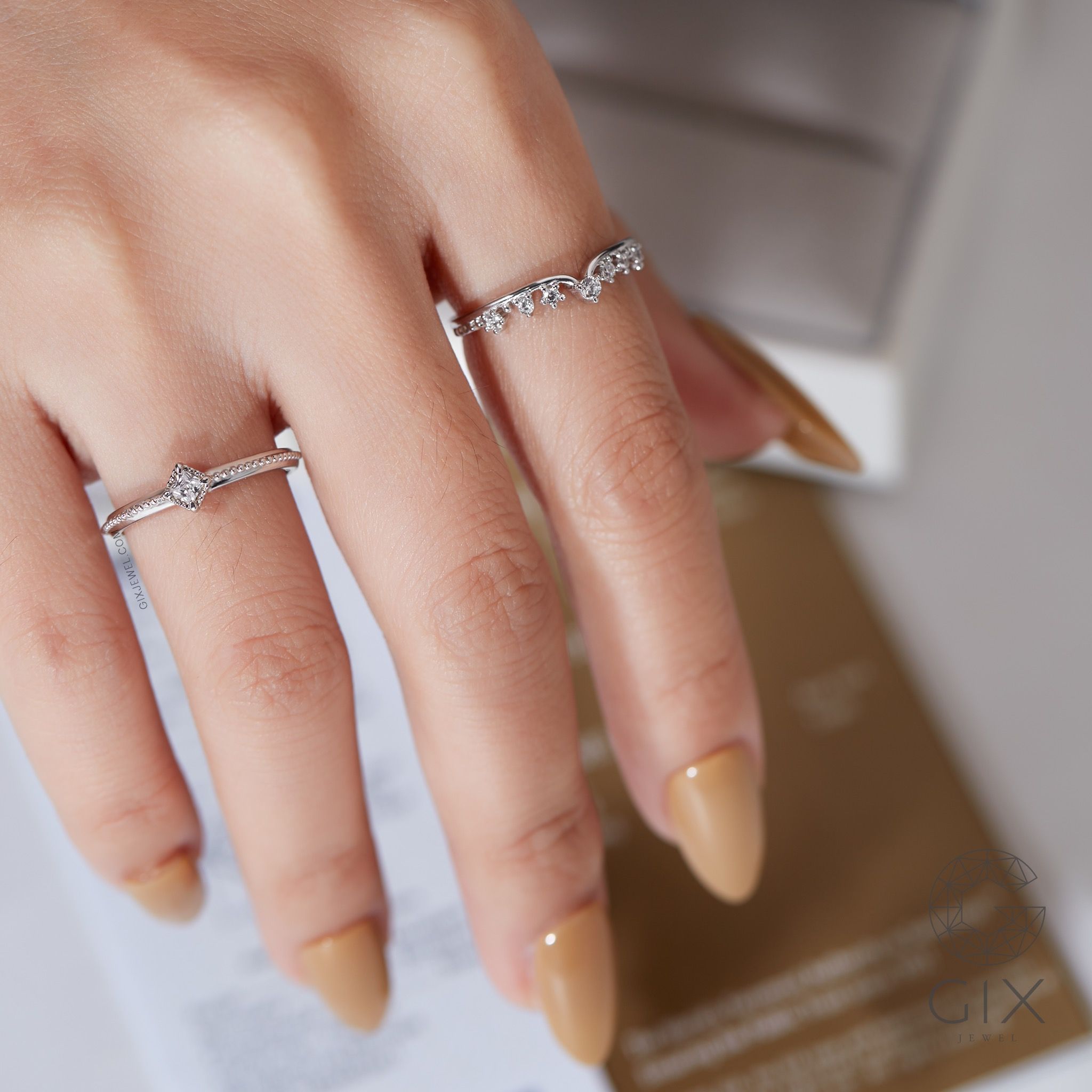 Bộ nhẫn đính hôn kim cương nhân tạo infinity love vàng trắng 18k bạch kim đẹp nhất Gix