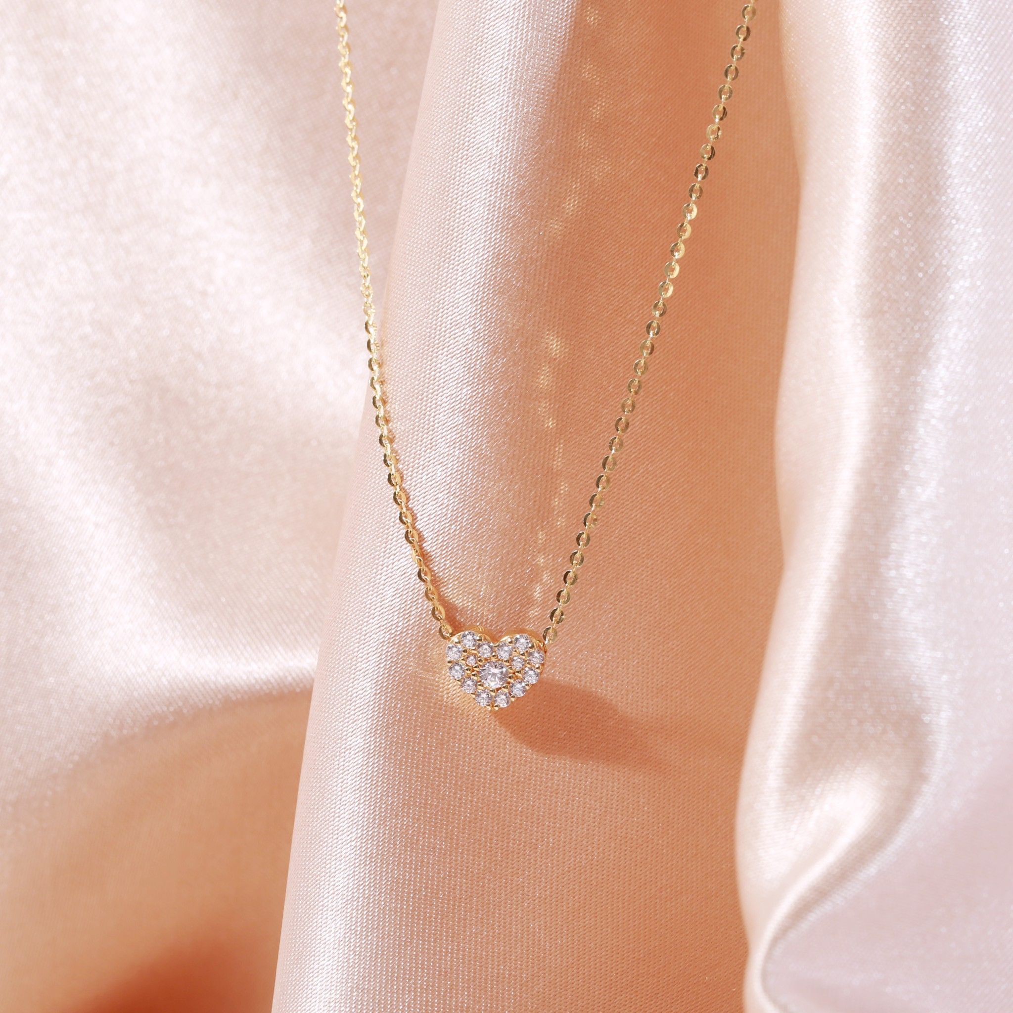 Dây chuyềh đính đá hình trái tim Gix Jewel