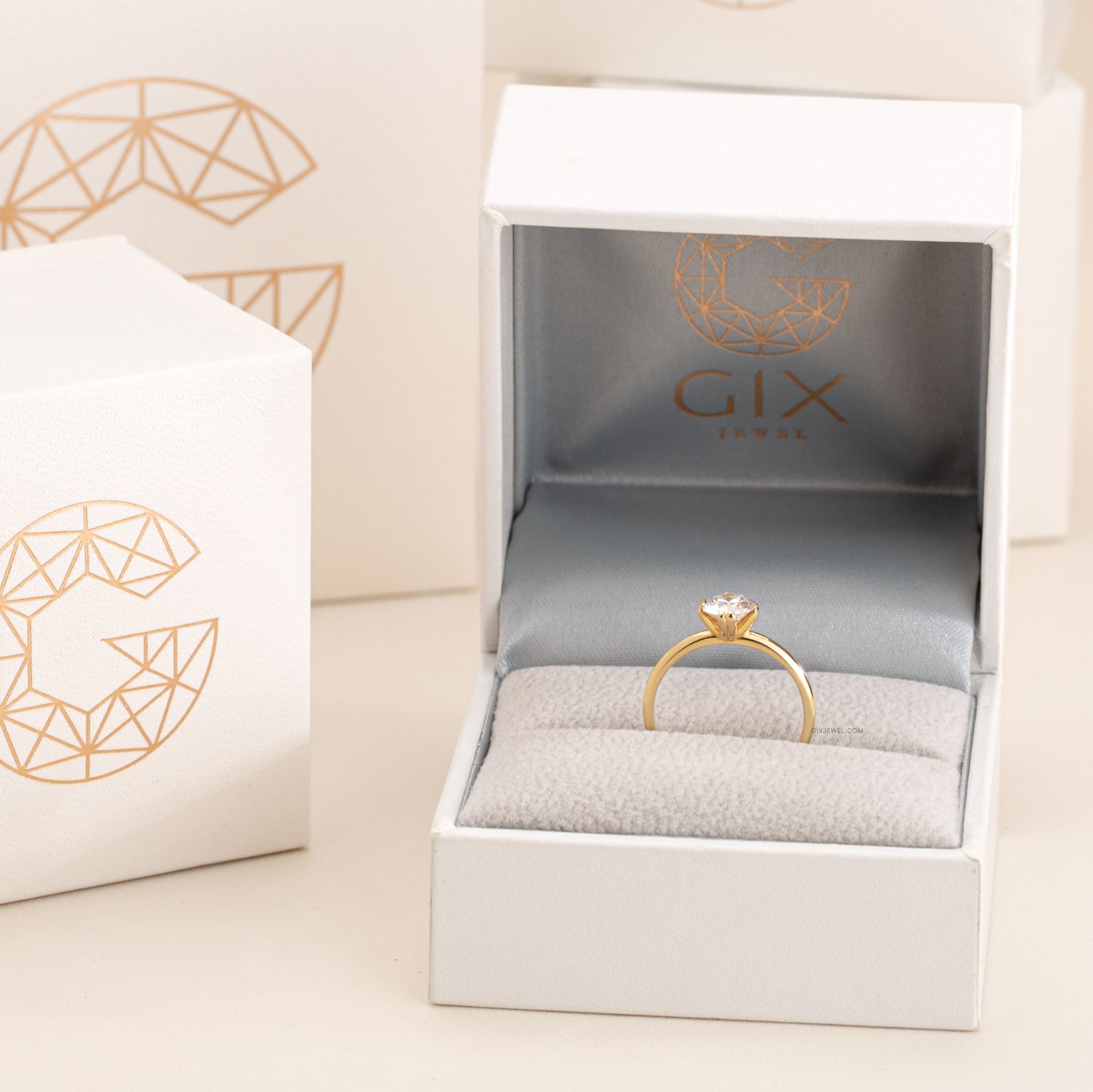 Nhẫn đính hôn kim cương vàng 18k nữ đẹp đơn giản đá Moissanite Gix Jewel