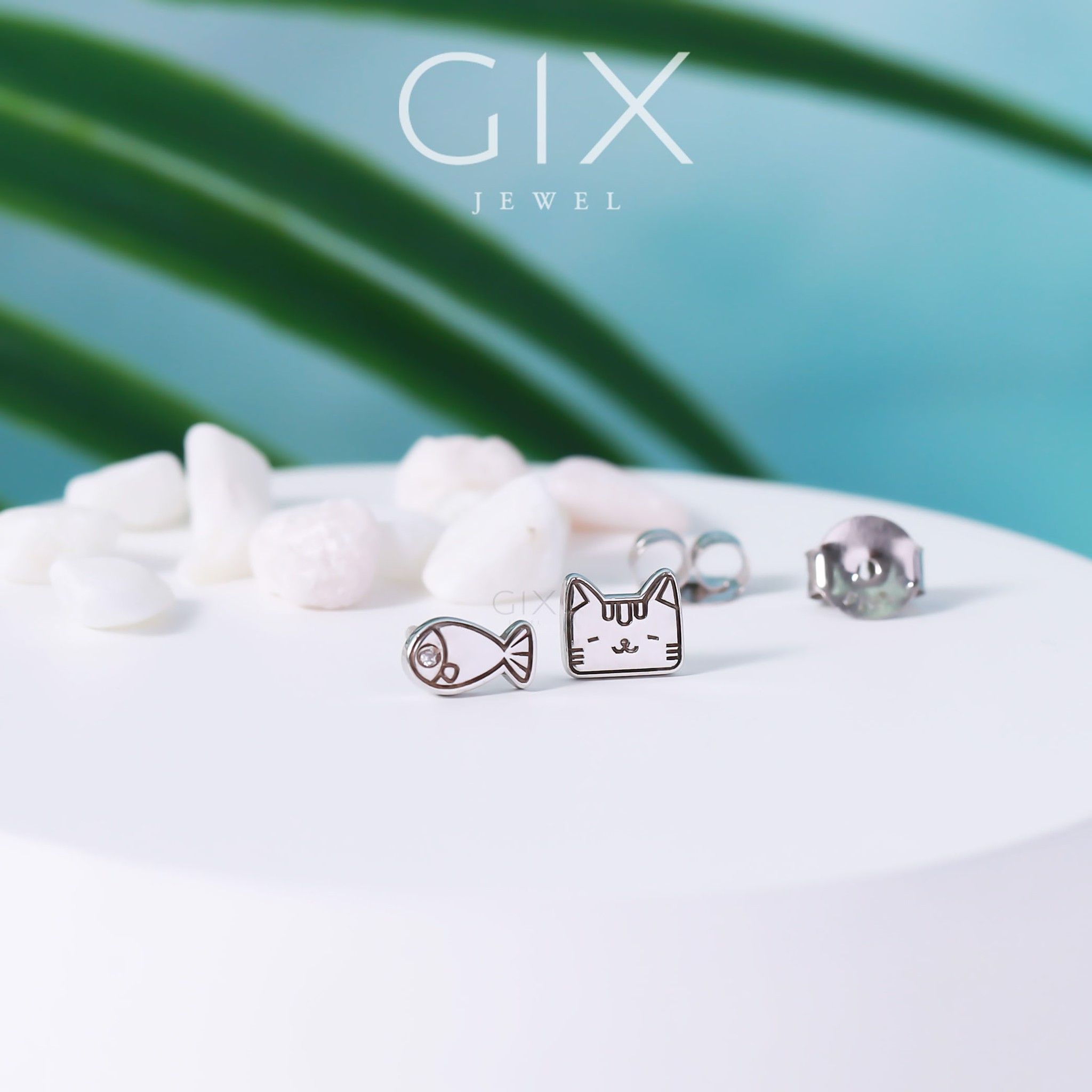 Bông tai bạc thật mạ vàng tây cho bé hình mèo và cá dễ thương Gixjewel