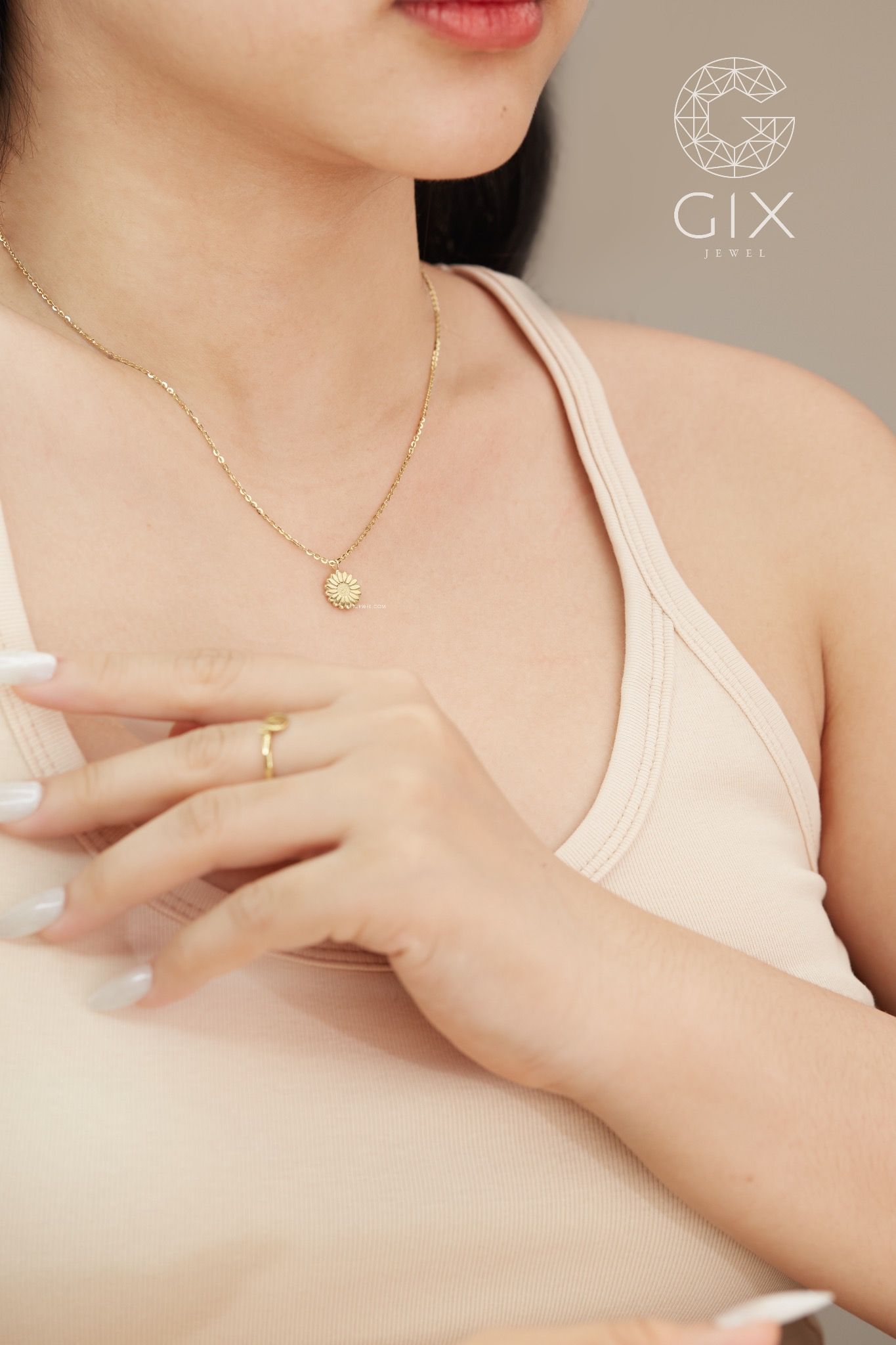 Dây chuyền vàng mỏng hot trend vàng 610 sát cổ nữ hình cúc hoạ mi Gix Jewelry